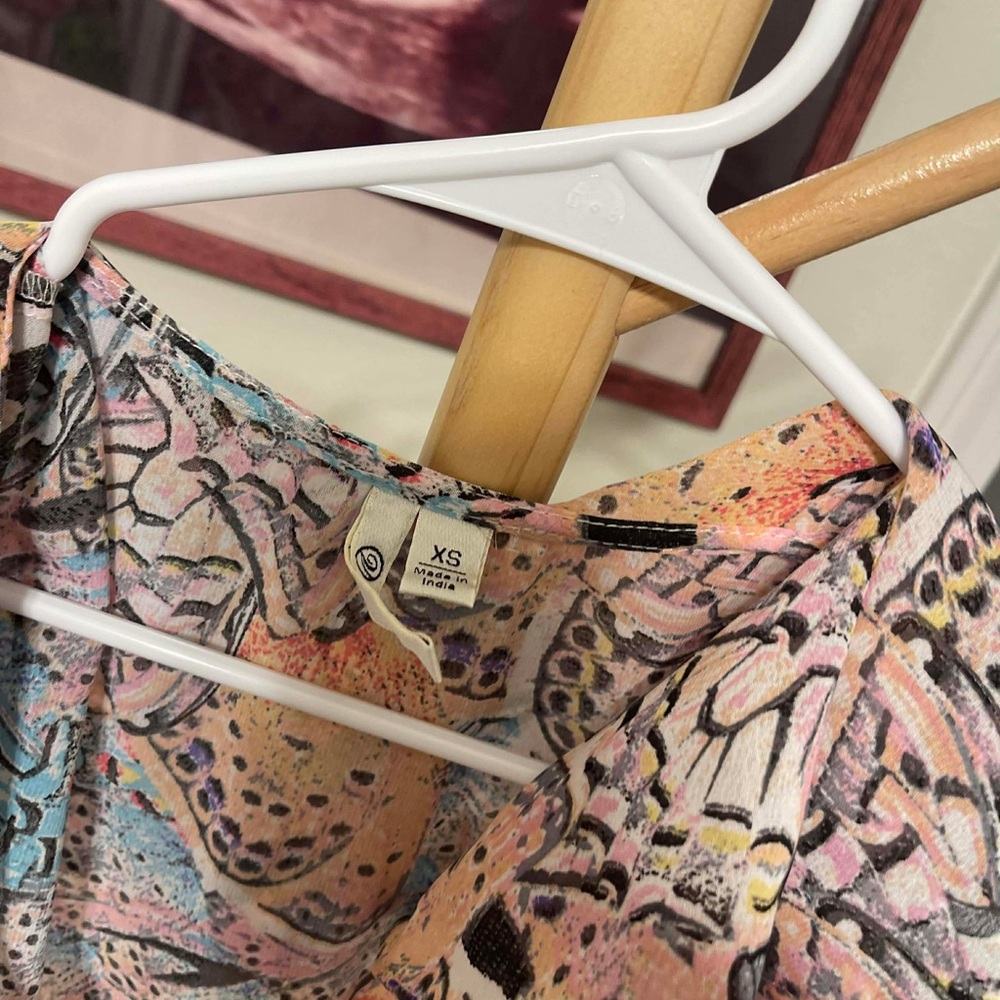 Colorful Patterned Blouse - Picture 1 of 3